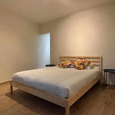 Les Hébergements Rousseau Appartement *